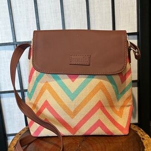 Zouk Vegan Leather Brown and Multicolor Chevron Medium Crossbody Bag LIKE NEW